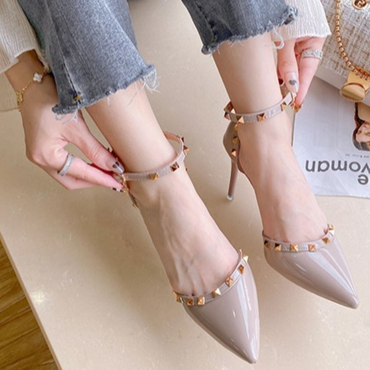 2b22da1a-17bf-4c2d-a85c-f63de4ee36ea-Max