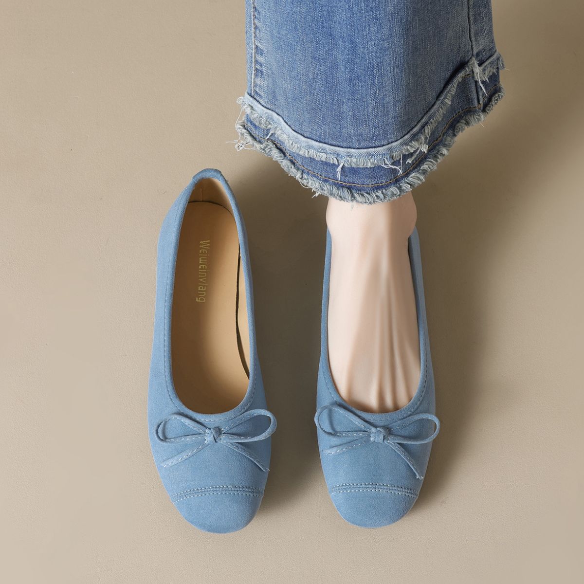 f278605a-521f-4850-b1f8-bc8af5580353-Max